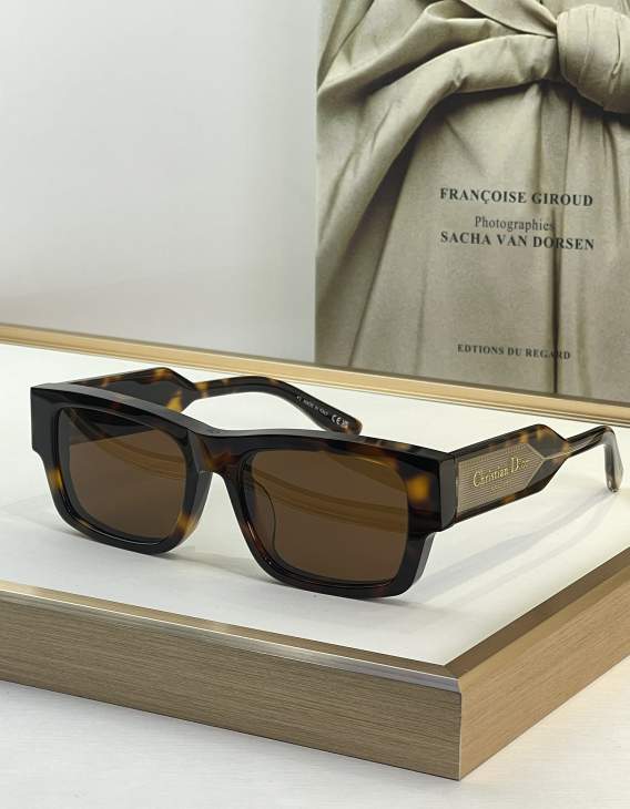 Picture of Dior Sunglasses _SKUfw76161962fw